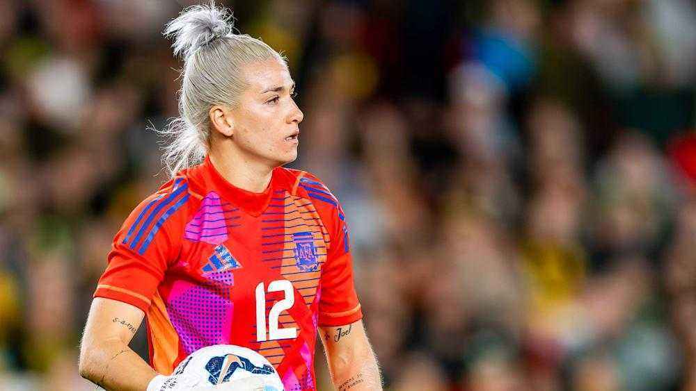 1. Fcn verstärkt torhüterinnen-position: abigail chaves kommt!