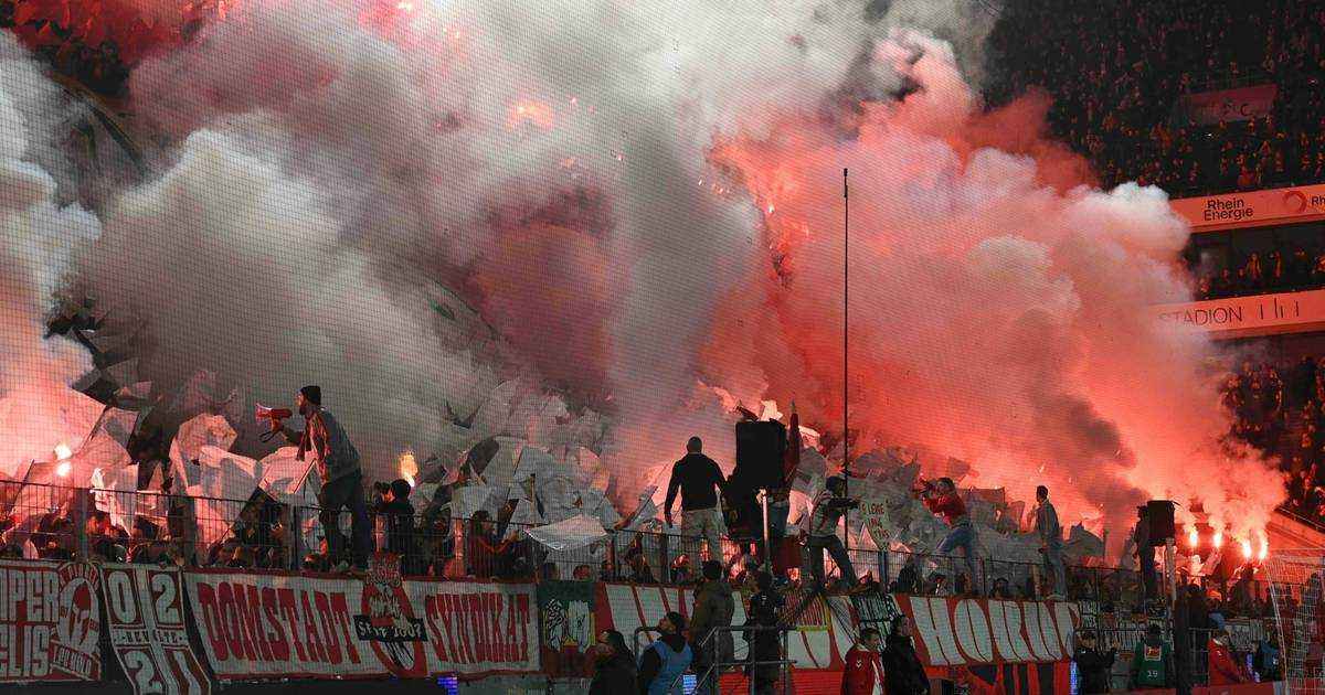 220.000 Euro strafe für pyro-chaos: köln zahlt für fan-exzess gegen bayern
