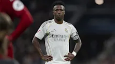 Adeyemi-Explosion: Kabinen-Flucht und drohende Strafe! BVB-Star am Limit?
