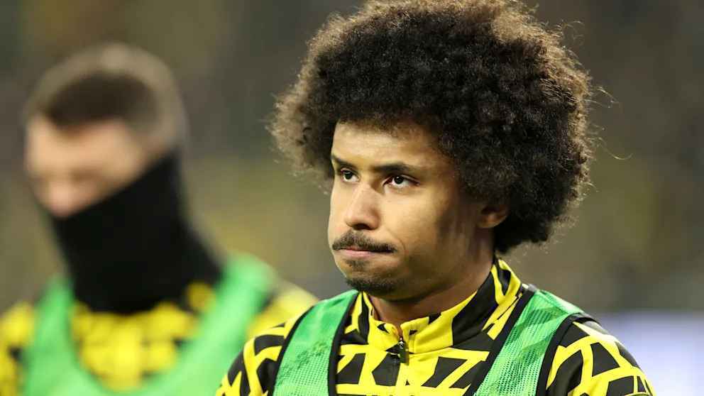 Adeyemi-poker beim bvb: geht er oder bleibt er? die entscheidung, die alle fans aufhorchen lässt!