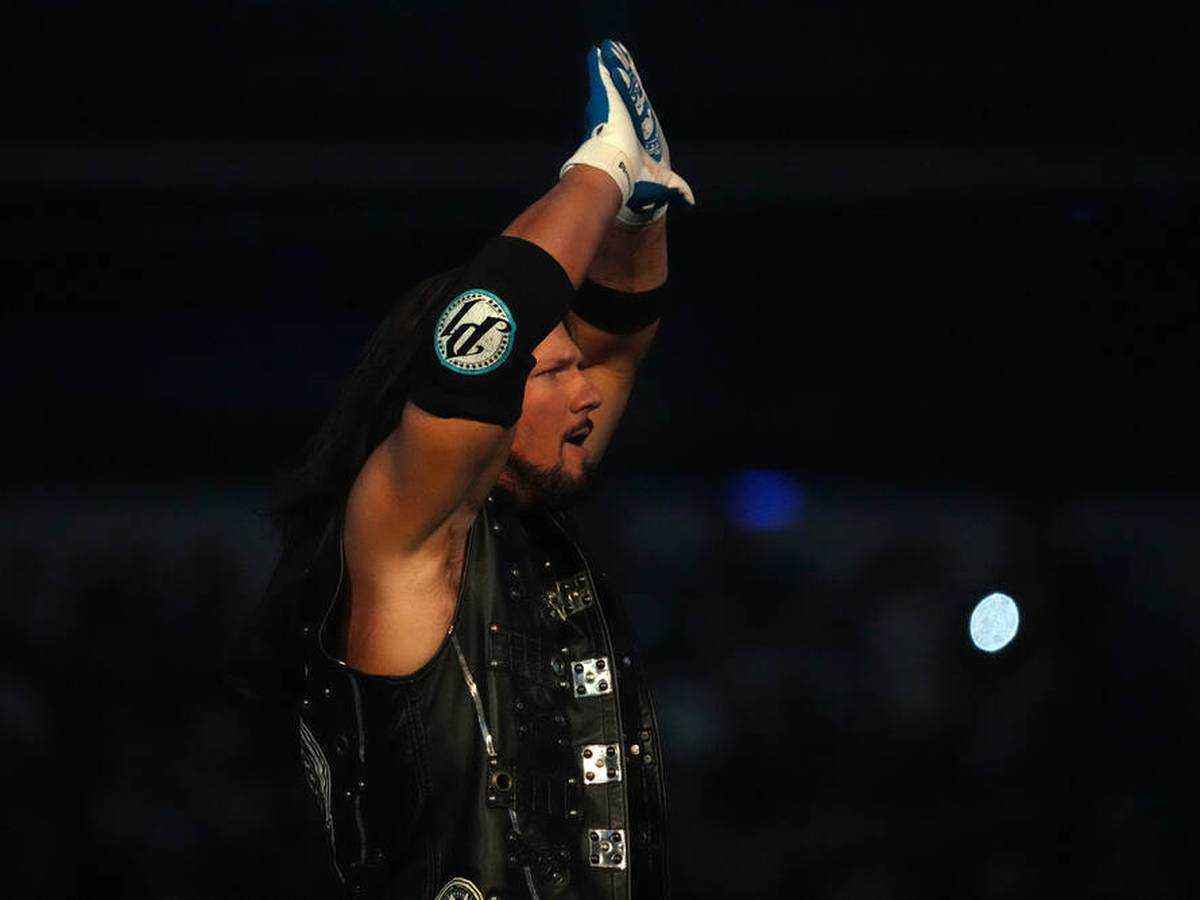 Aj styles: rätselhafte geste beim royal rumble – ist das karriereende wirklich das ende?