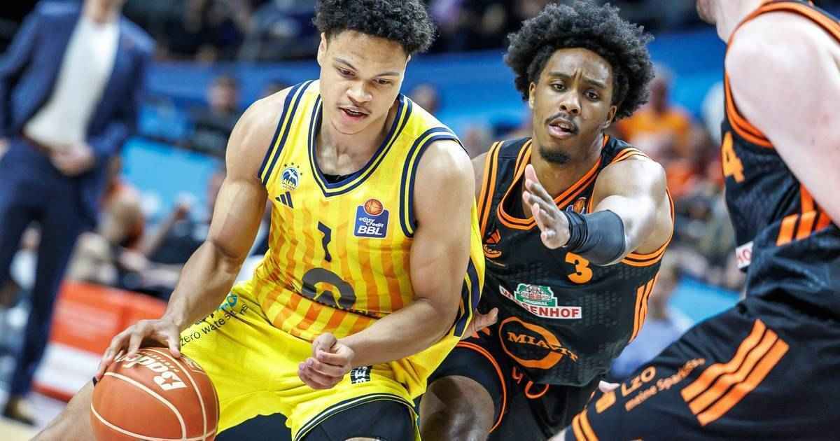 Alba kommt zurück: jack kayil trägt berlin ins halbfinale