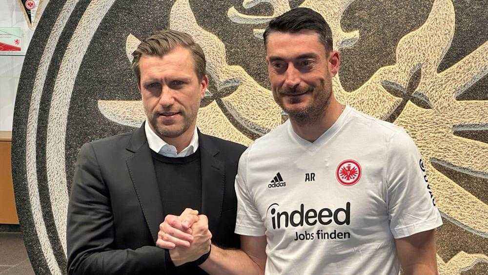 Albert riera stellt sich vor: neuer eintracht-coach verspricht frischen wind