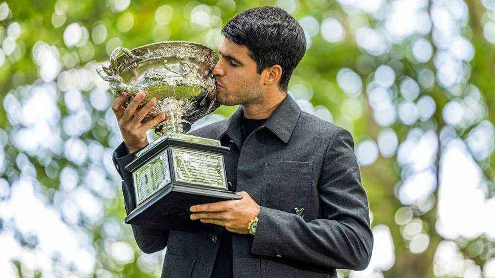 Alcaraz schreibt tennisgeschichte – und was treibt ihn wirklich an?