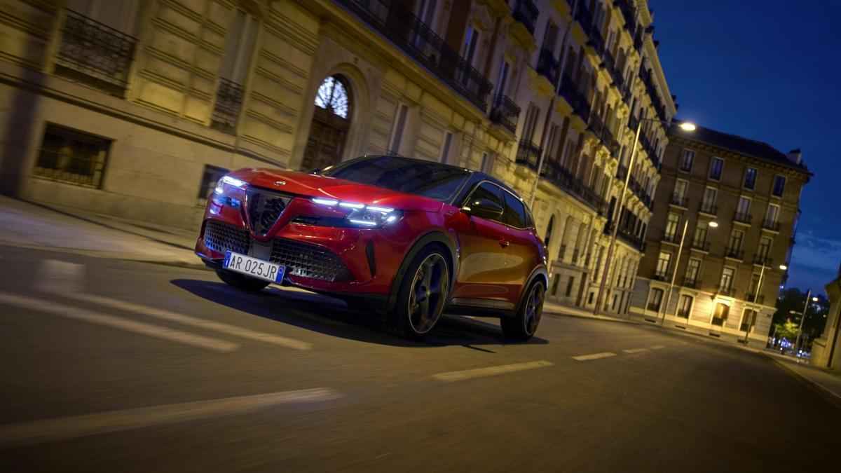 Alfa romeo junior: technologie-upgrade macht das kompaktsuv schicker