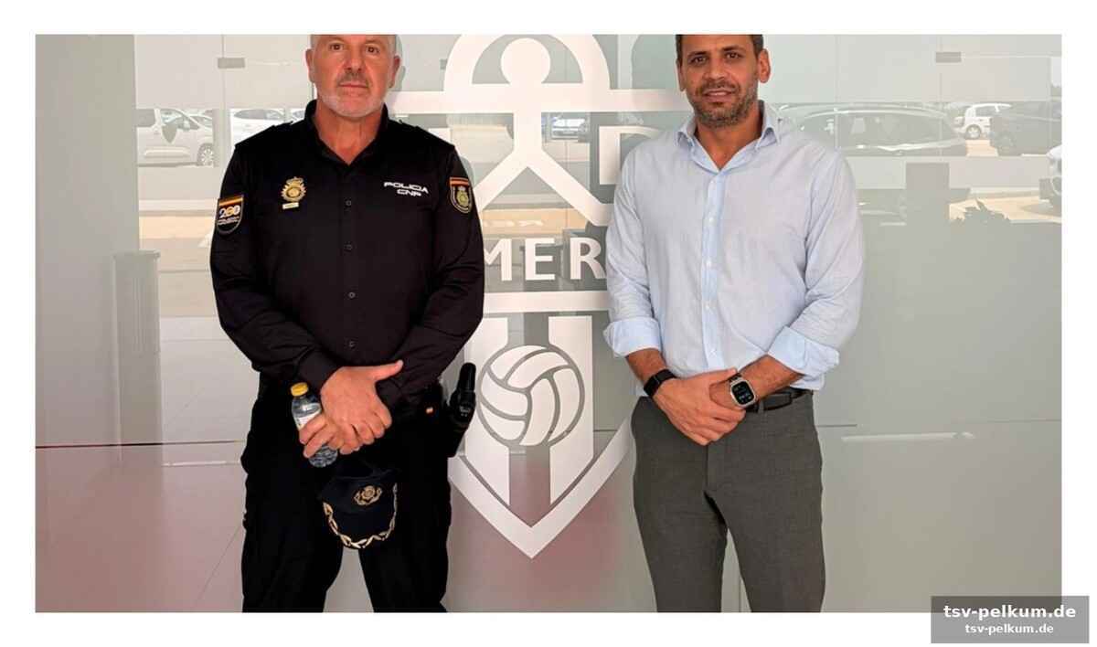 Exklusive empfangsbereiche und fan-zone für almería-anhänger
