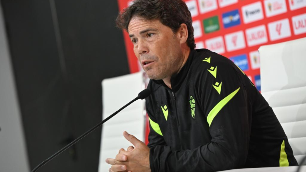 Almería vor finale gegen málaga: rubi warnt vor selbstüberschätzung