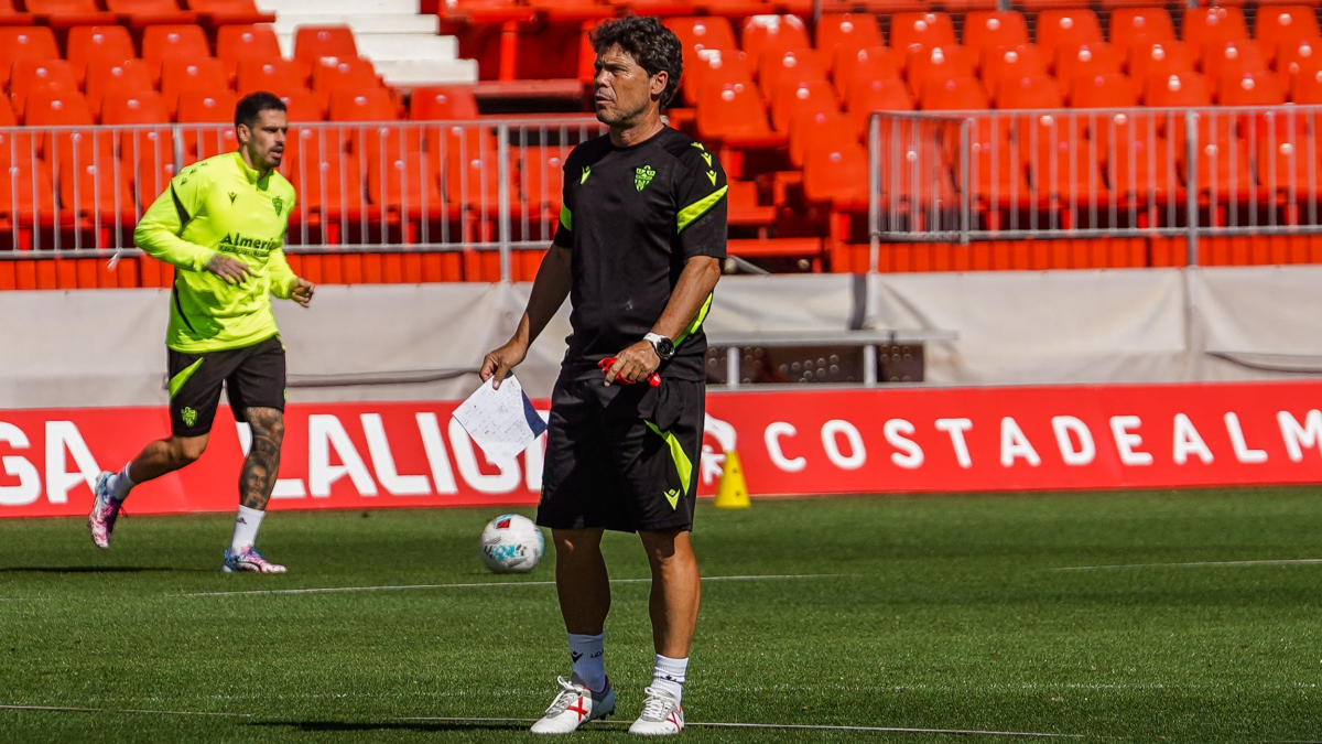 Almería vor finale: rubi warnt vor málaga – „keiner darf hier nachlassen!