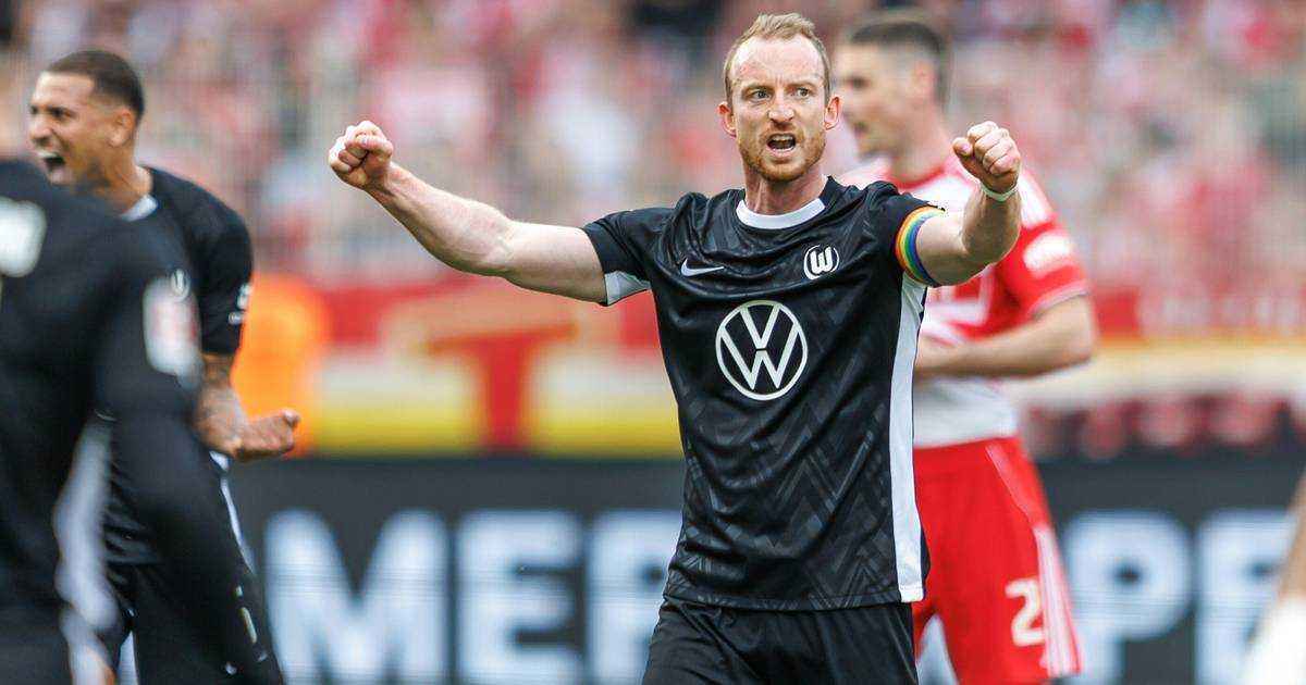 Arnold bricht zusammen: 400. bundesliga-spiel löst tränen aus