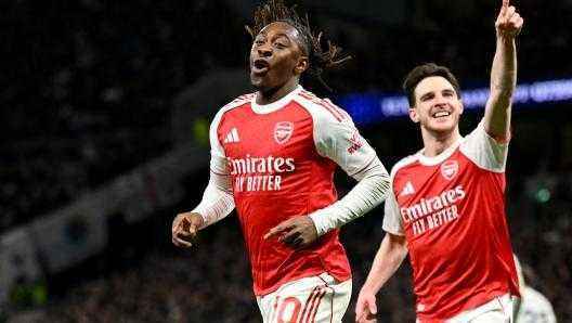 Arsenal triumphiert im north london derby – liverpool rettet sich in letzter minute