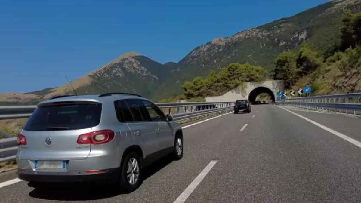 Autobahn-chaos: wer darf wo fahren? die neue regelung!