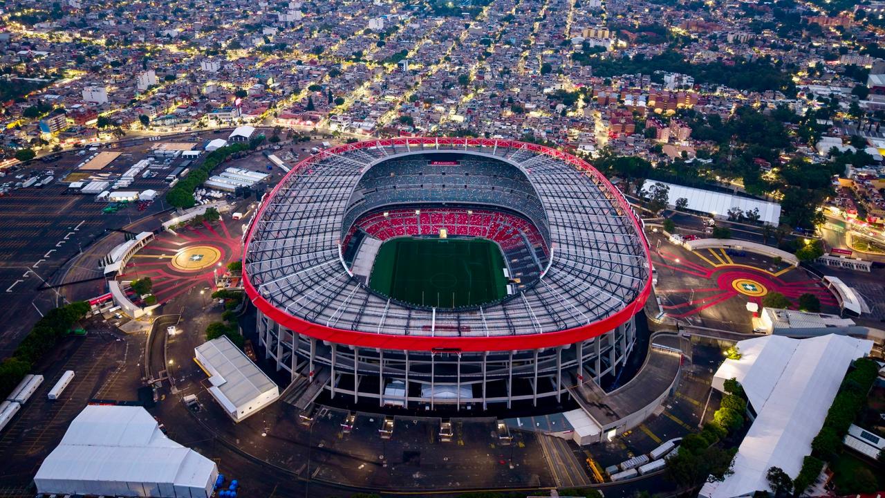 Aztekenstadion: mehr als nur mammutknochen und maradona!