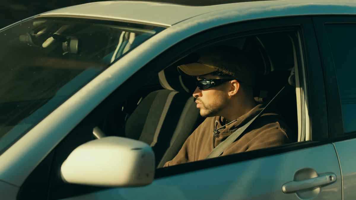 Bad bunny: superstar und sein geliebter toyota corolla aus dem jahr 2003