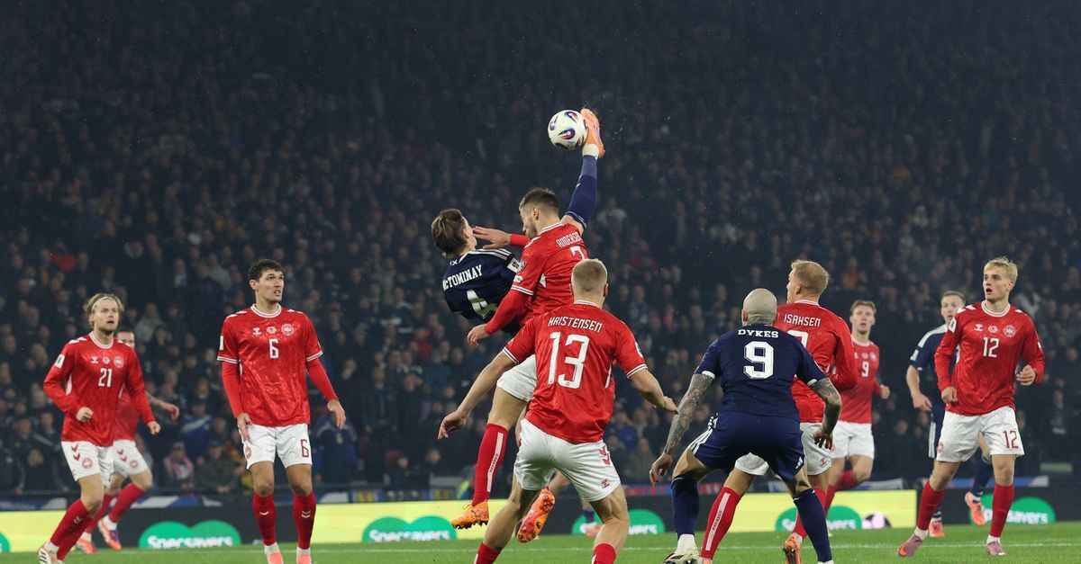 Bank of scotland prägt mctominays fallrückzieher auf 20-pfund-note