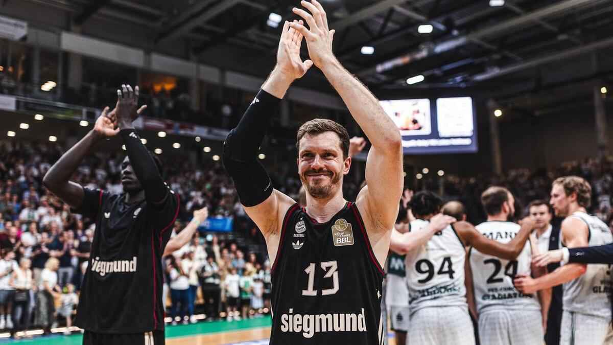 Bayern dominiert: triple-chance im blick?