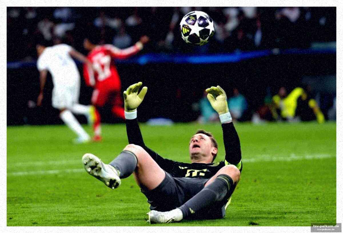 Neuer wird mit souvenir aus madrid geehrt