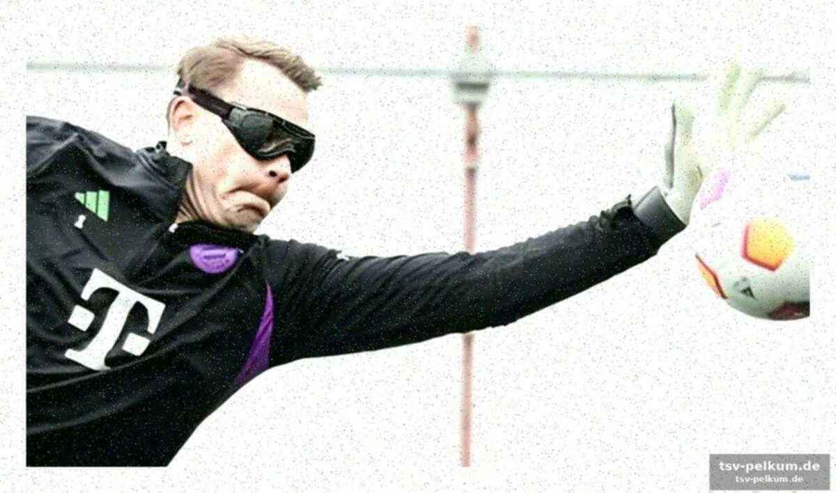 Michael rechner erklärt den einsatz der hightech-brillen
