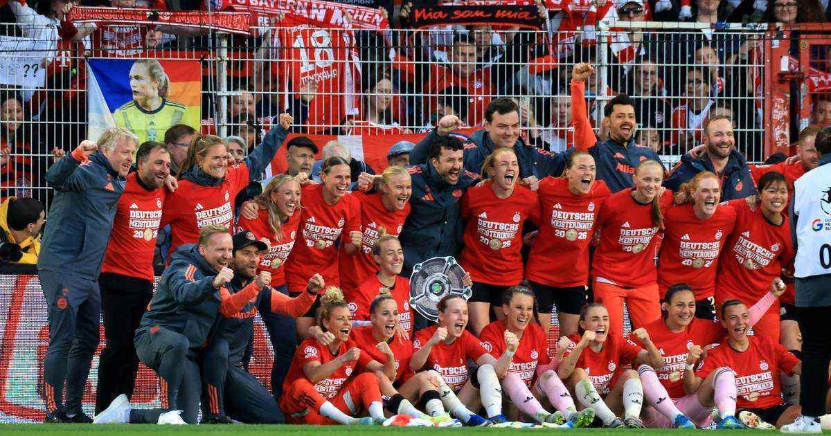 Bayern münchen sichert vorzeitig die meisterschaft – pappe statt pokal?