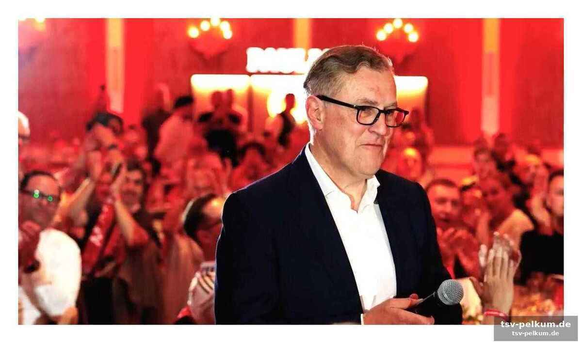 Ein abend der gratulationen und warnungen