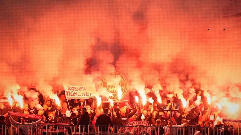 Bayern-Fans in der Bredouille: Pyro-Show zu krass? Tribünen-Sperre droht!