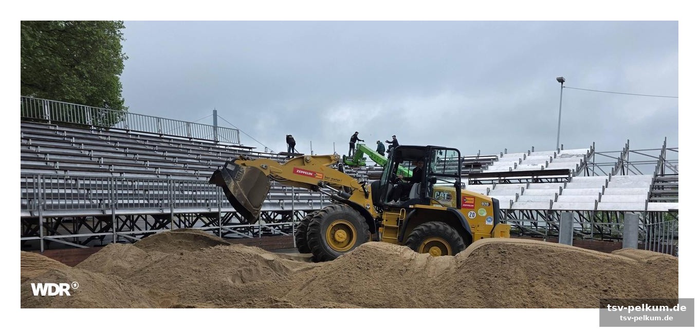 Premiere für flutlichtspiele: beachvolleyball unter sternen