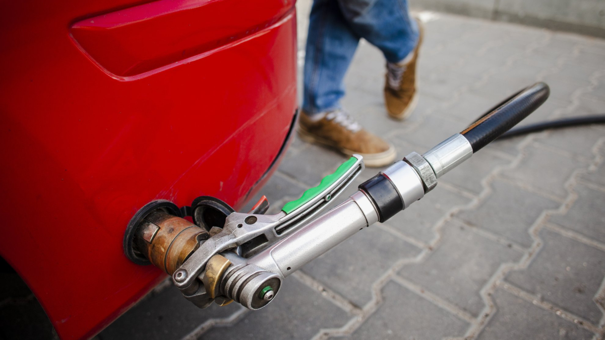 Benzinpreise explodieren: glp wird zum hoffnungsschimmer für autofahrer