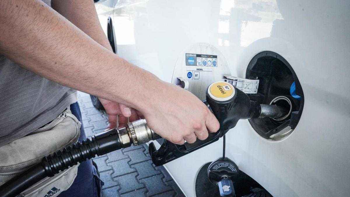 Benzinpreise explodieren: so sparen sie jetzt bares geld!
