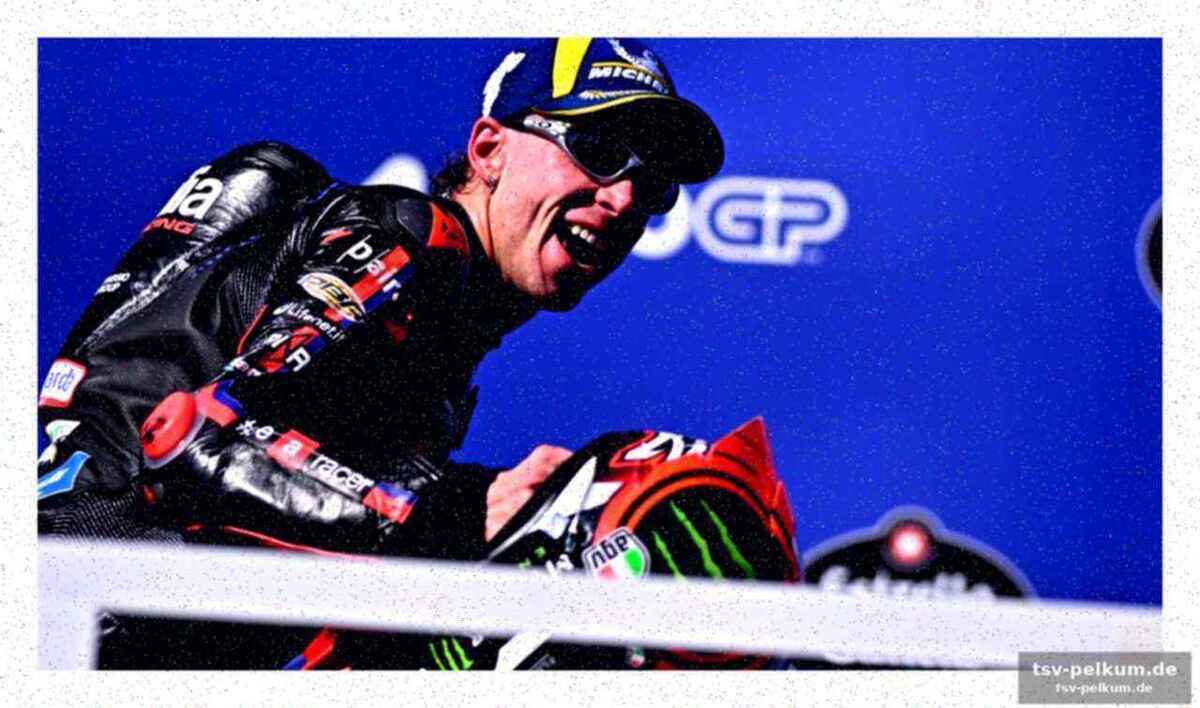 Rossi schickt eine whatsapp, bezzecchi fliegt