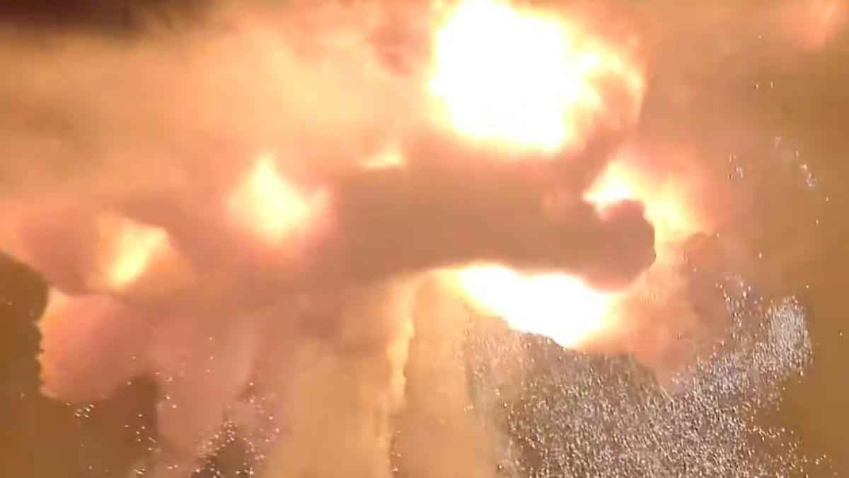 Blue origin: raketenexplosion erschüttert cape canaveral!