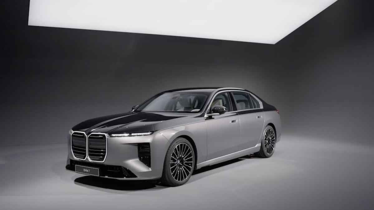 Bmw serie 7: luxus neu definiert – 8k-displays und 700 km reichweite!