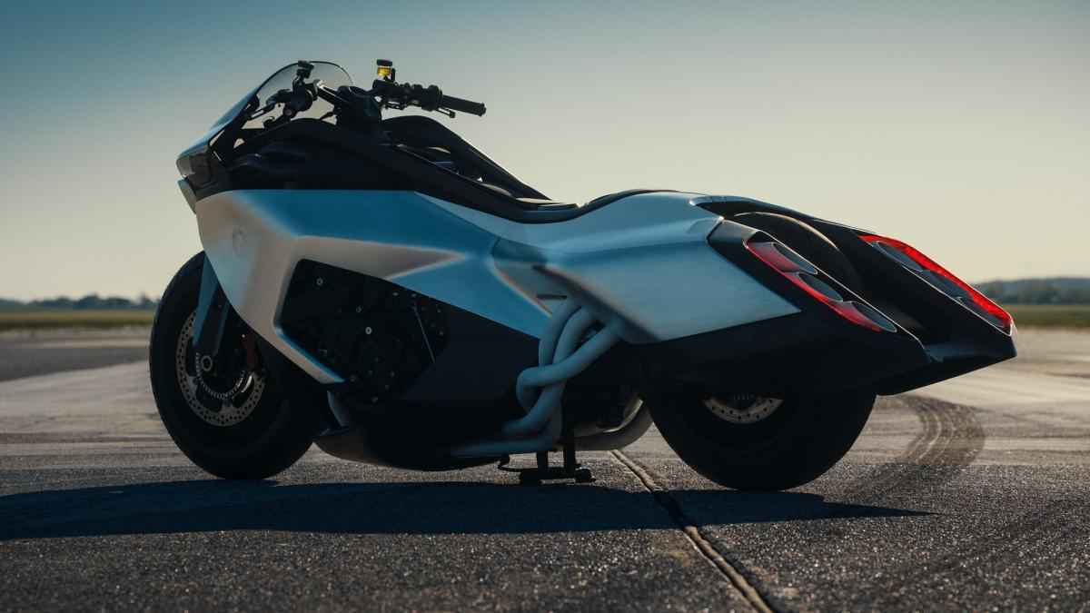 Bmw vision k18: das motorrad der zukunft feiert seinen lago-comeo-debüt!