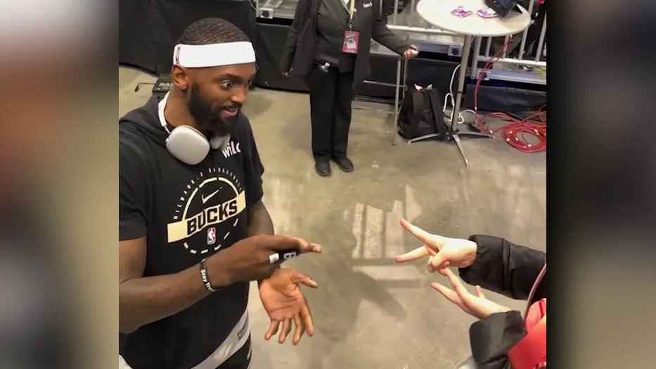 Bobby portis zockt sich vor dem spiel mit einem fan - und gewinnt