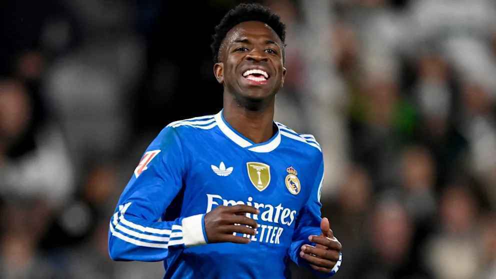 Bombe in Madrid! Xabi Alonso unter Beschuss – Star-Wirbelwind Vinicius Junior droht mit Abgang!