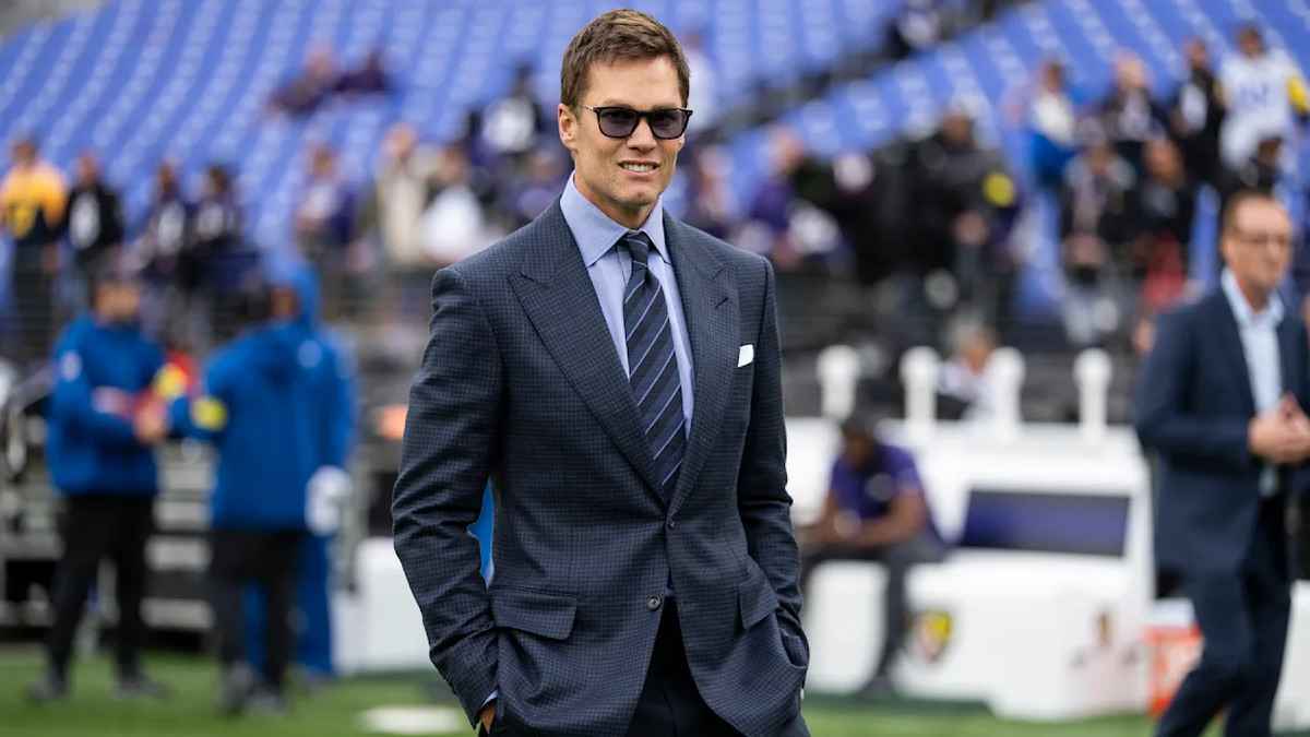 Brady kehrt zurück: patriots ehren legende und gronkowski!