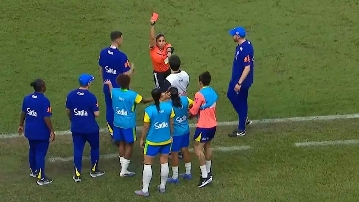 Brasil im chaos: acht roten karten und polizeischutz nach spiel gegen usa!