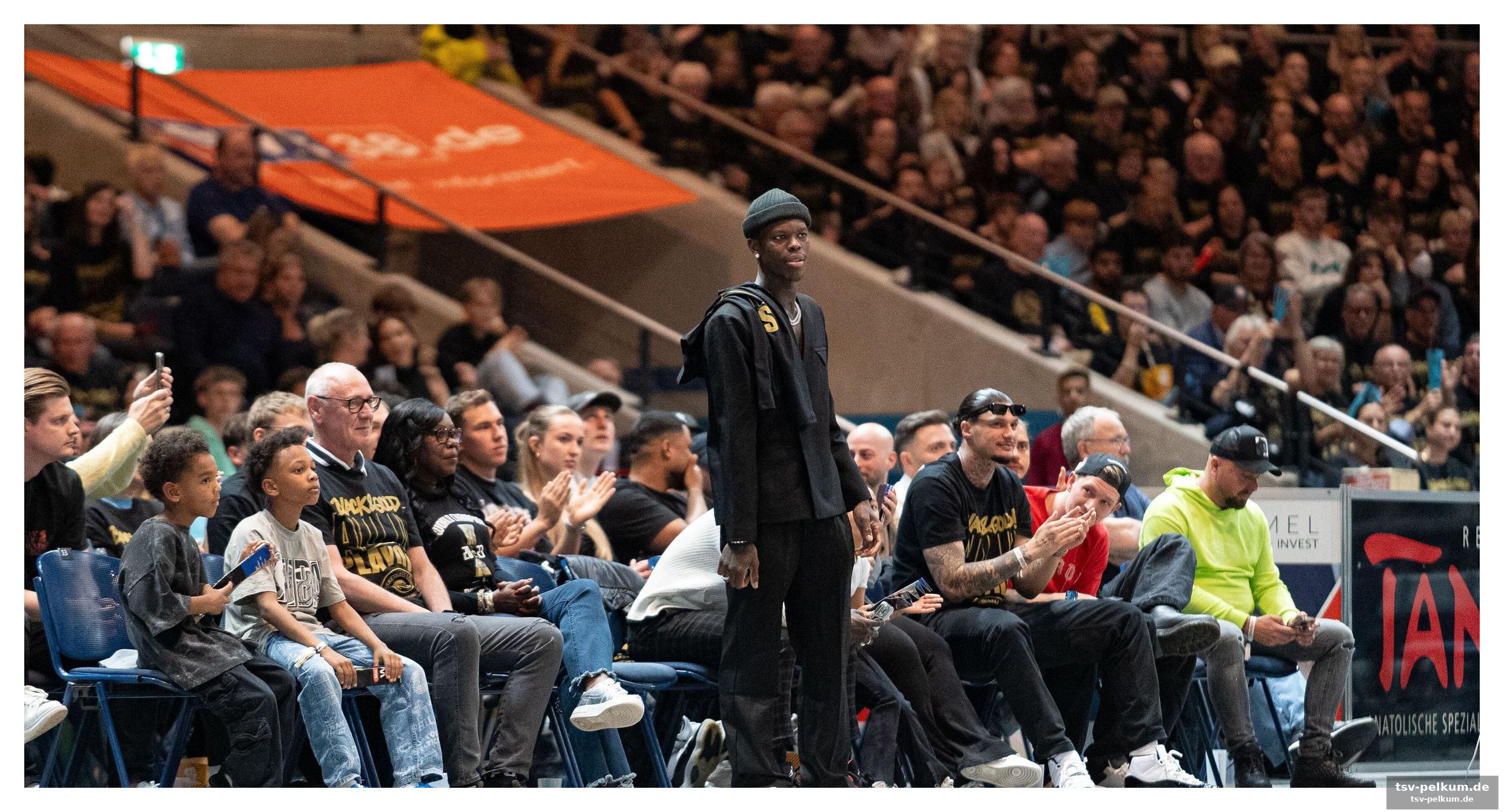 Dennis schröder: mehr als nur ein gesellschafter
