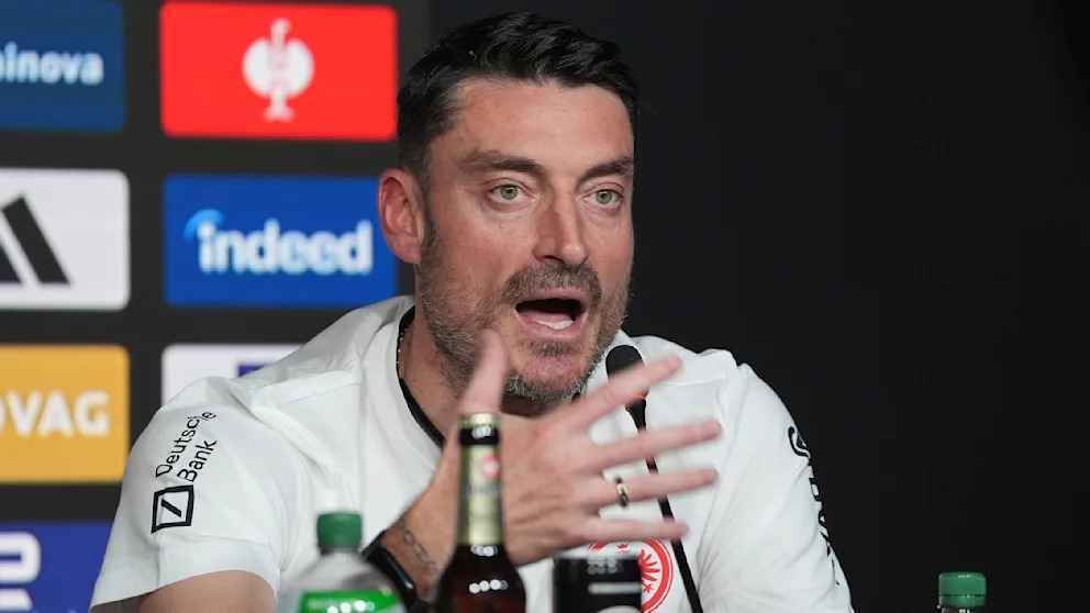 Brisante vorwürfe gegen frankfurt-trainer riera: ex-spieler sprechen offen