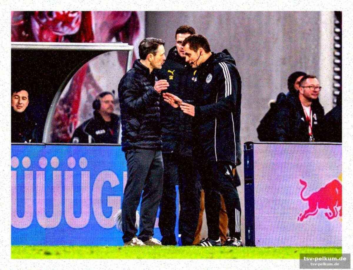 Kovac tobt: „eine sichel, ein feger!“