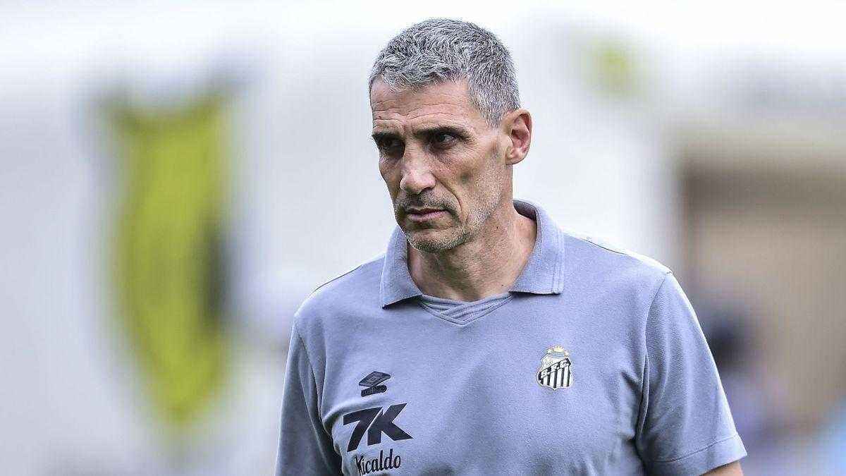 Bvb-manager ricken kontert kritik: „manchmal nervt das schon“