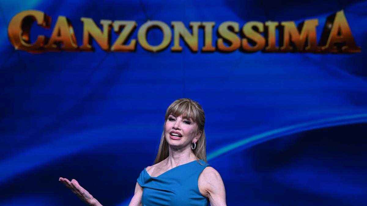 Canzonissima feiert gino paoli mit dedicas-duelle der gefühle