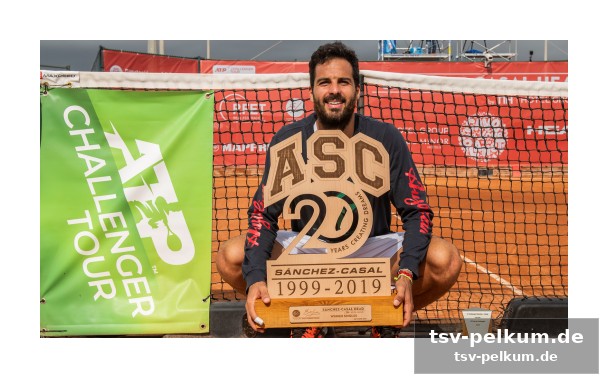 Der italische fluch: sinner gewinnt derby schon in der umkleide