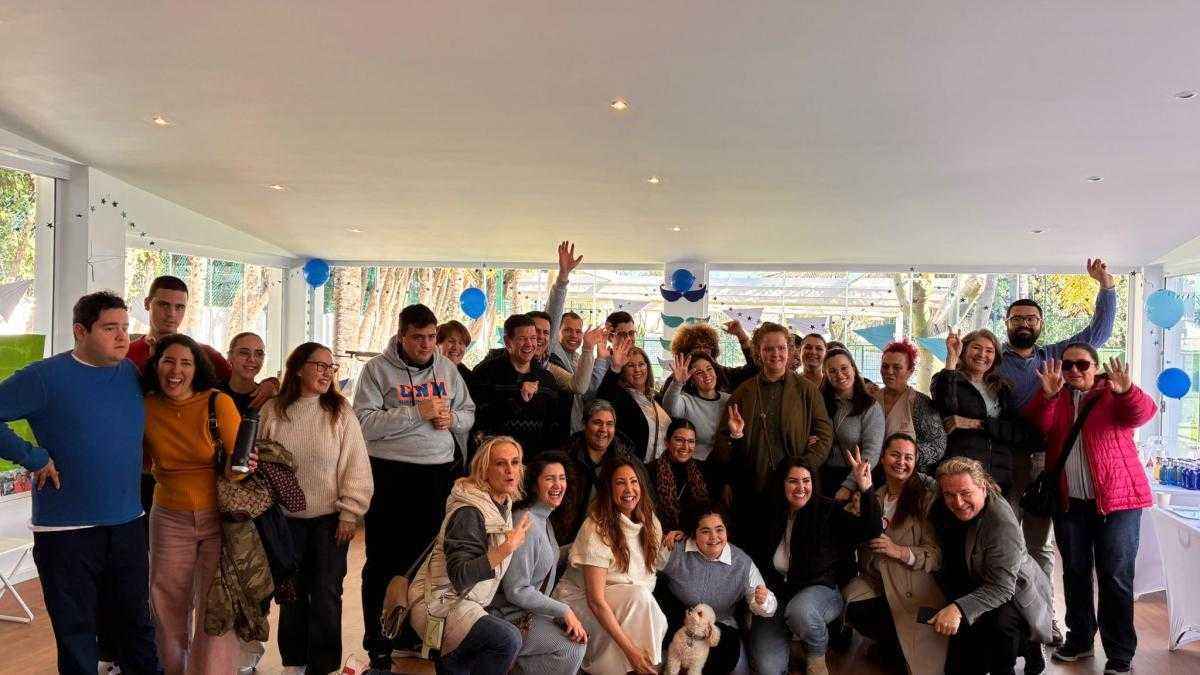 Casa ángeles feiert 4 jahre projekt 'vuela' für junge menschen mit besonderen bedürfnissen