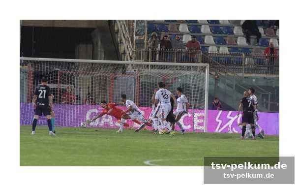 Cosenza verpasst chance, picerno triumphiert