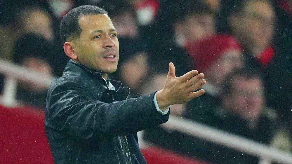 Rosenior kritisiert das verhalten der gunners beim aufwärmen
