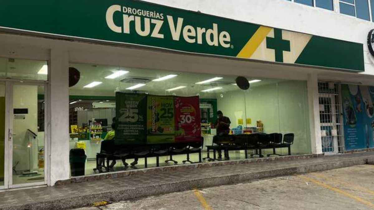 Cruz verde sagt ade zum sanitas-vertrag: ein beben im kolumbianischen gesundheitswesen!