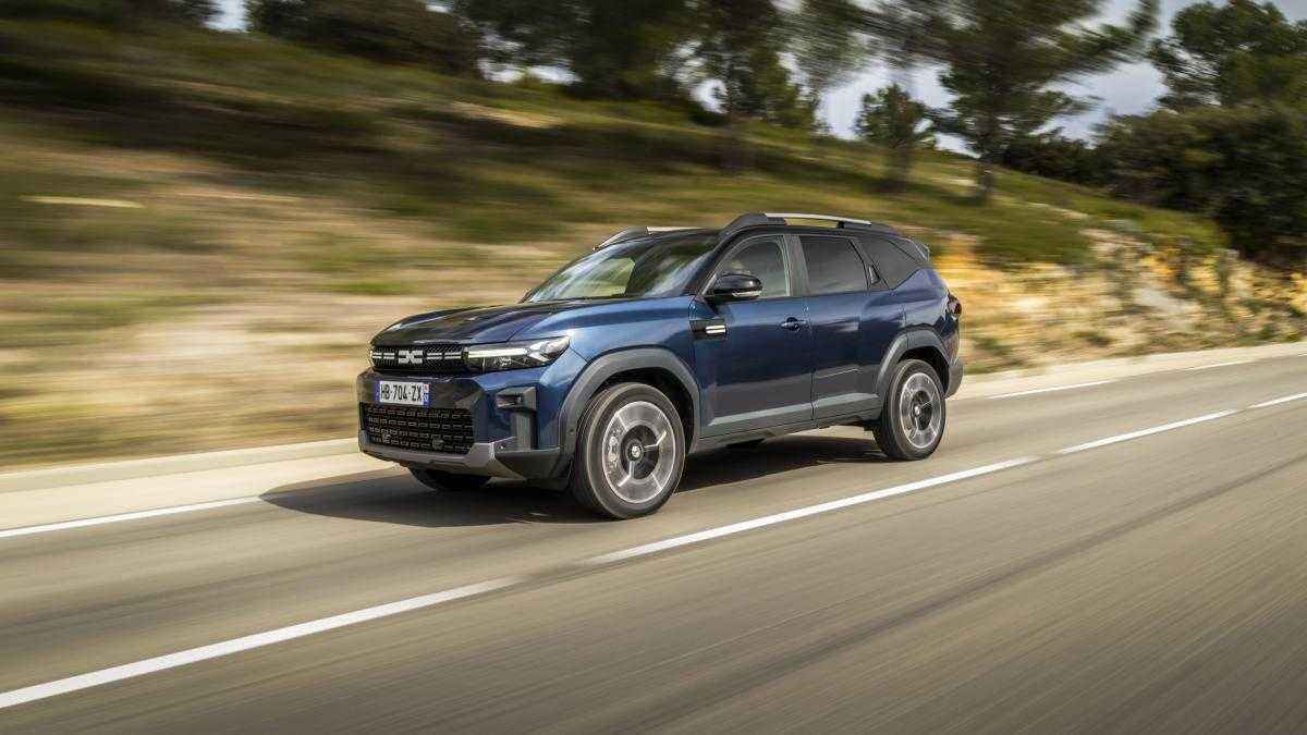 Dacia bigster hybrid-g 150 4x4: der c-suv, der italiens straßen erobert