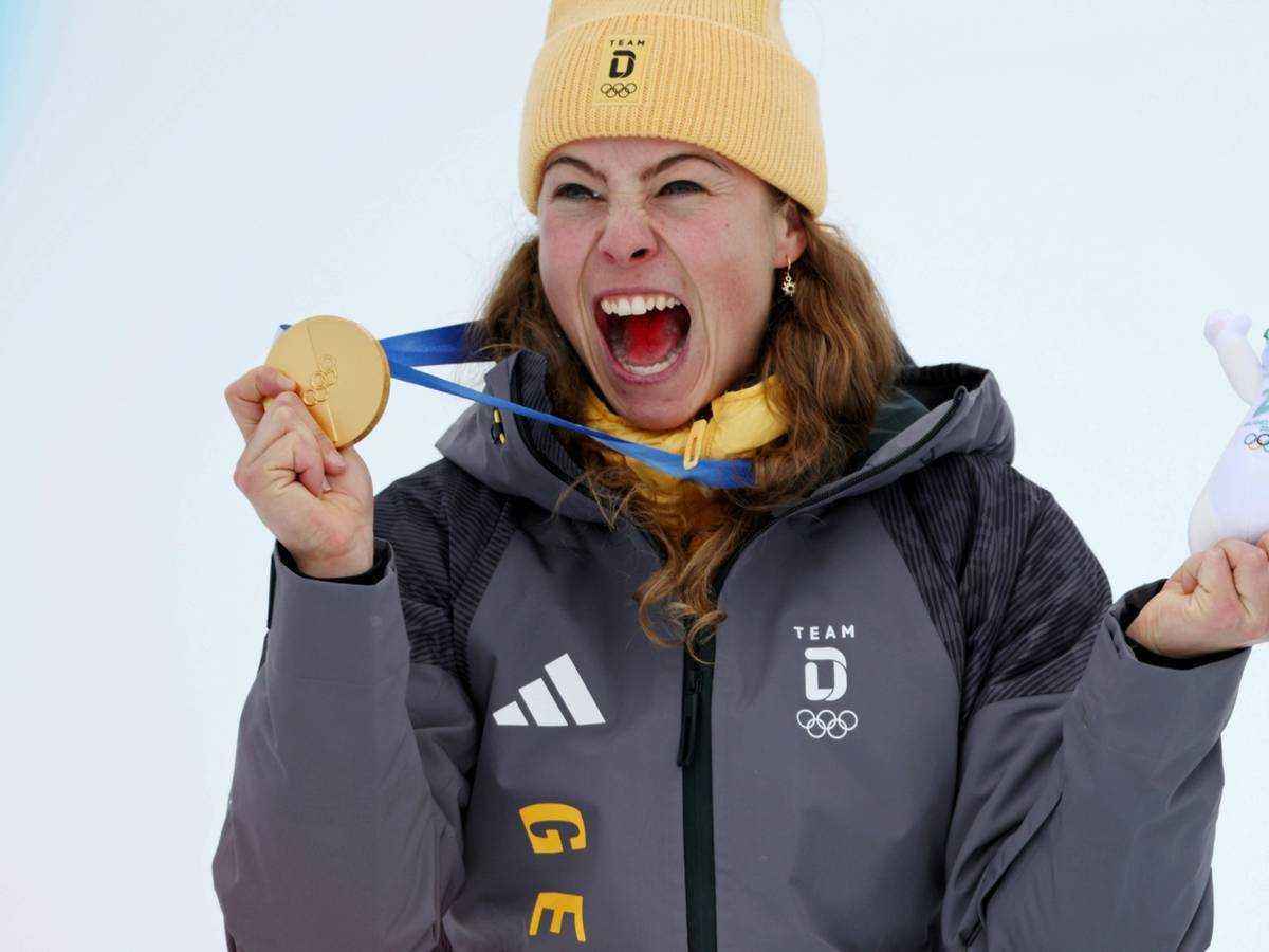 Daniela maier holt olympia-gold im skicross – und erklärt ihre rote zunge