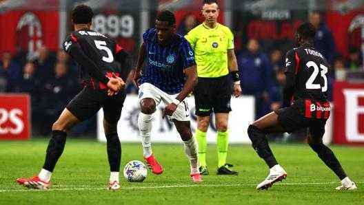 Derby-kracher endet mit eklat: inter-proteste nach strittiger strafraum-szene