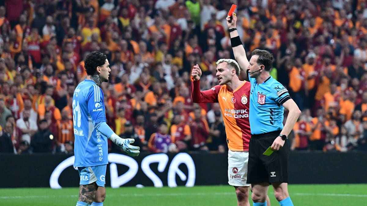 Derbyschock in istanbul: gala triumphiert – schiri-orkan!