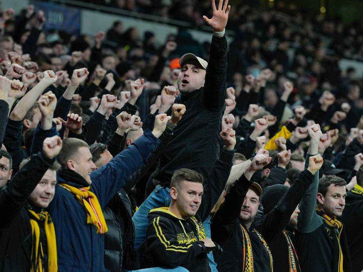 Deutsche fußballfans reisen am weitesten für ihre teams